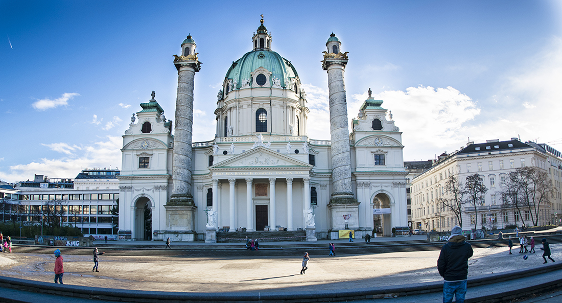 Iglesia San Carlos Borromeo, Viena.