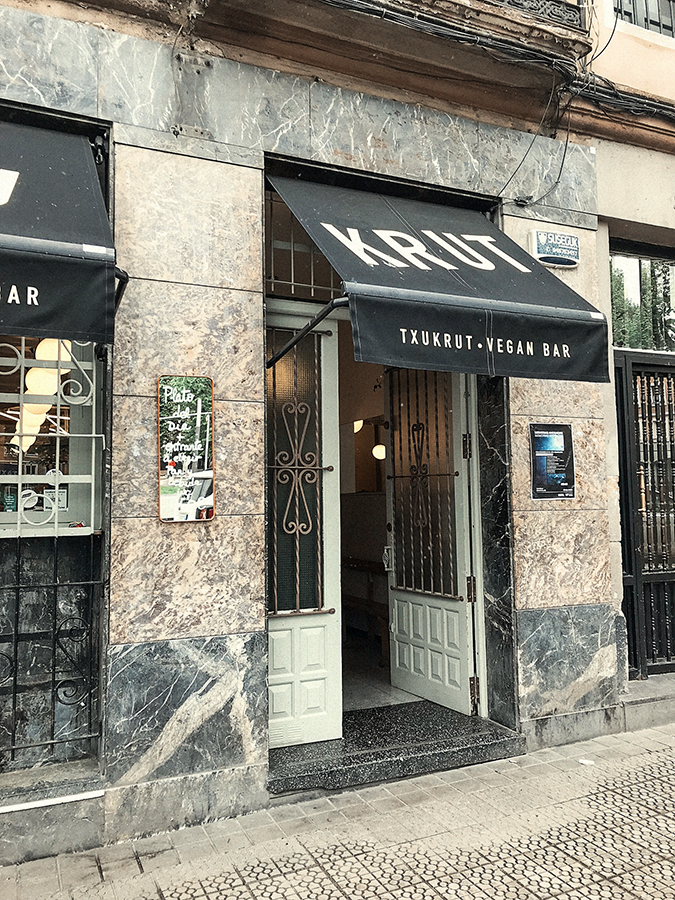 Txukrut, Bar de tapas veganas en Bilbao.