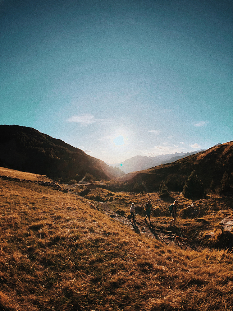 Ruta de las 3 cascadas - rutas con perros por los pirineos.