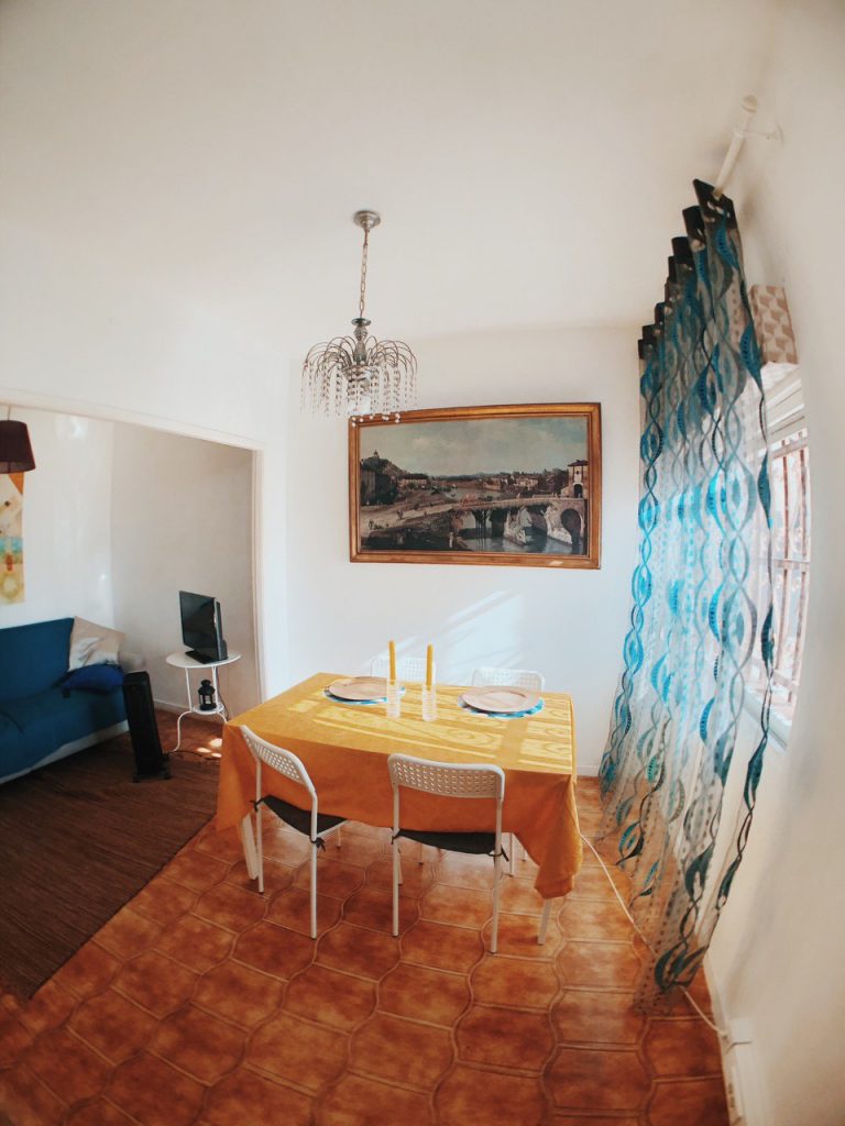 Salón del apartamento, Vila Nova de Gaia. Oporto. Alojamiento Barato. Hoteles.