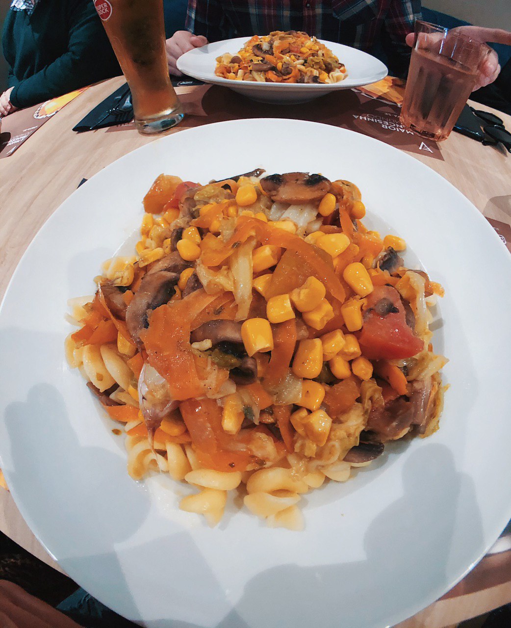 Comida vegetariana y restaurantes veganos en Oporto. Guía de viajes.